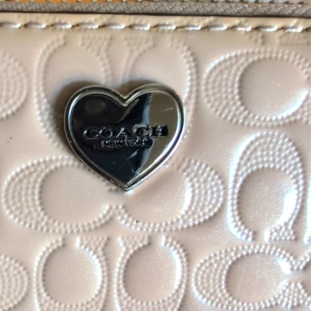 Tan Embossed Women's Wallet - Picture 10 of 10